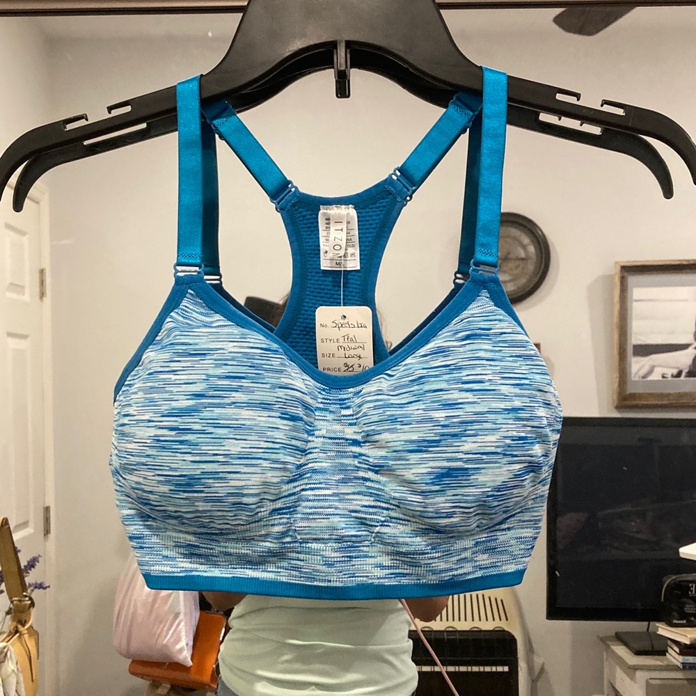 Itzon Blue Racerback Sports Bra M/L Medium Support Seamless Workout Gym 👙